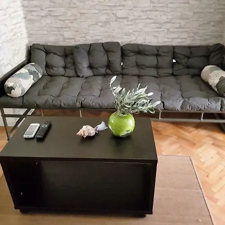 Apartment Maja *